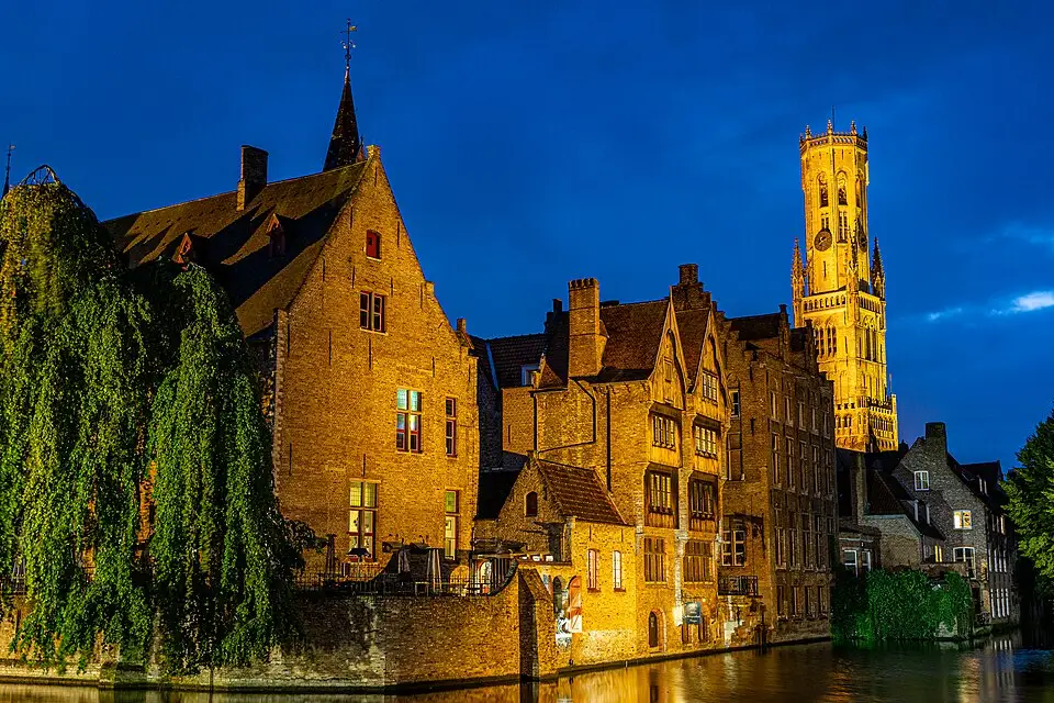 Rozenhoedkaai and the canals by night, Bruges